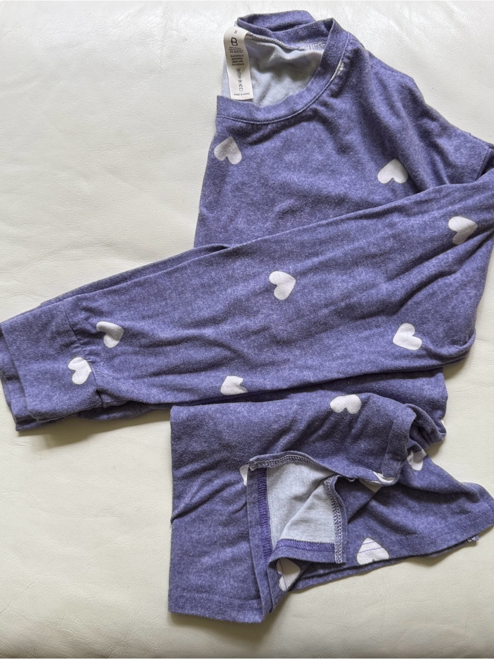 Lounge wear. Lilac with white hearts. Top and bottom S